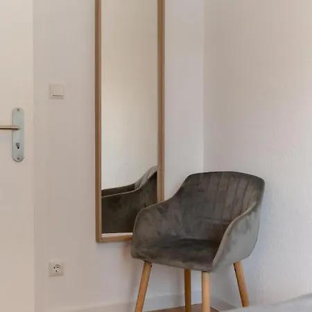 Apartment Schoenes 2-zimmer-apartment In Sehr Zentraler Lage Nuremberg