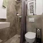 Διαμέρισμα Schoenes 2-zimmer-apartment In Sehr Zentraler Lage